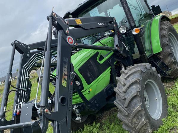 Deutz-Fahr 5080D Keyline c/w Loader